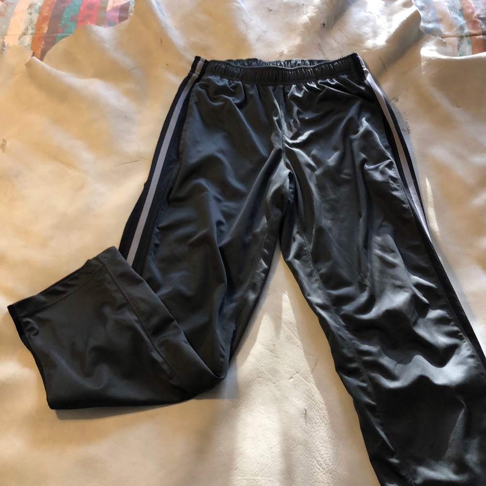 Men’s gray Nike pants